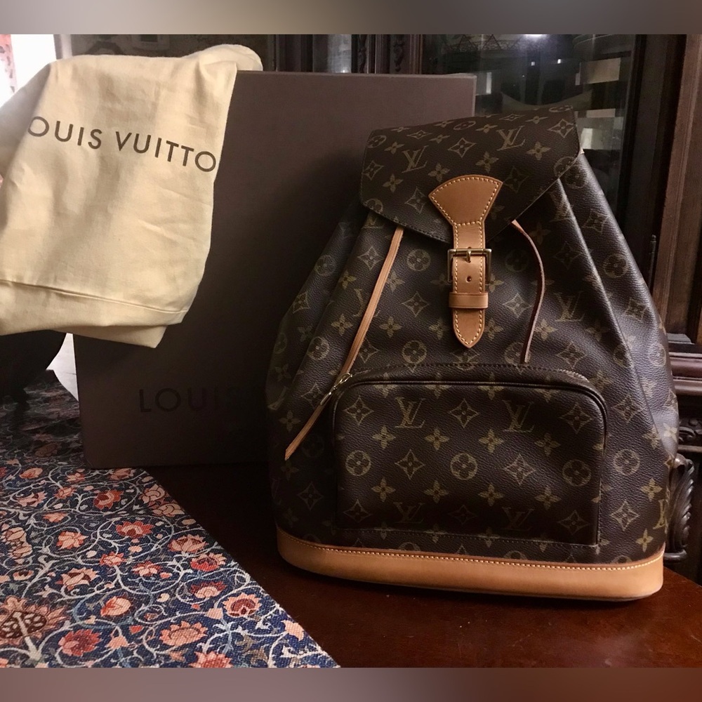 🤗 SOLD 👏🏻👏🏻👏🏻 Louis Vuitton Montsouris Monogram Backpack